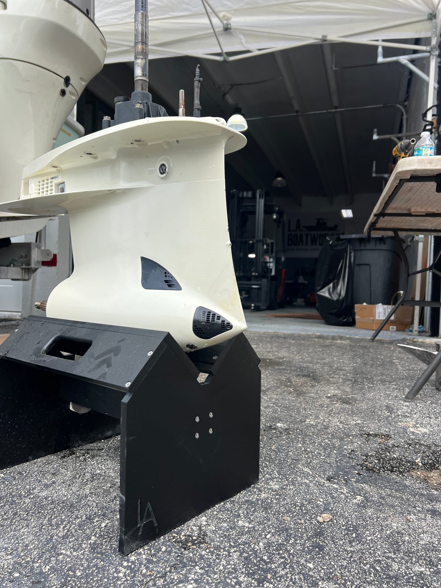 UNIVERSAL LOWER UNIT STAND FOR OUTBOARD(BLACK)